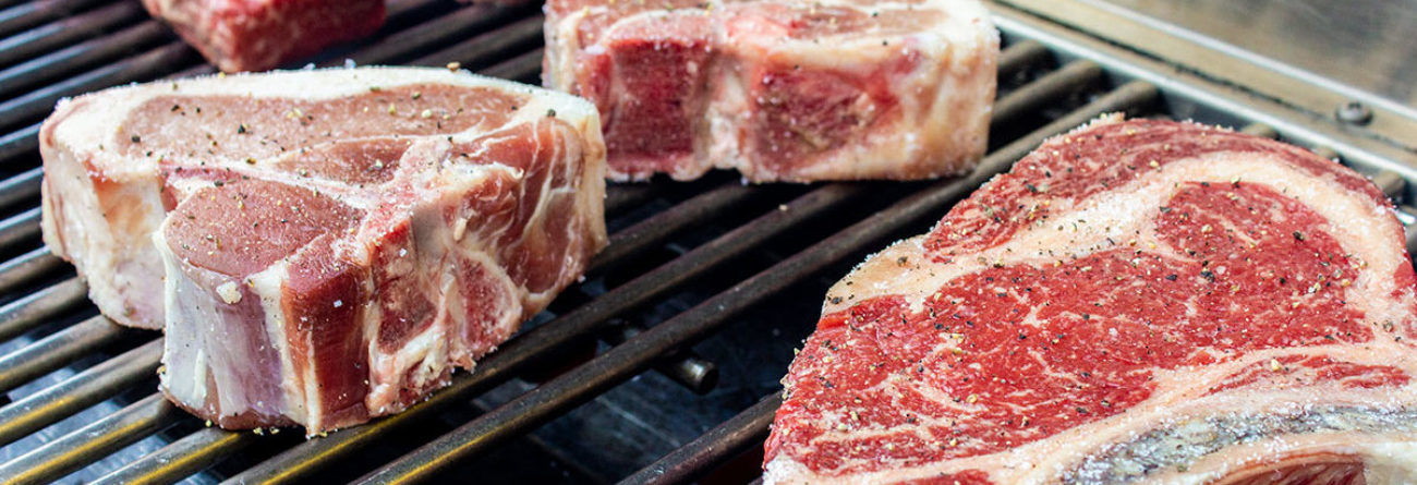 meat, meat on the grill, steak on the grill, steak